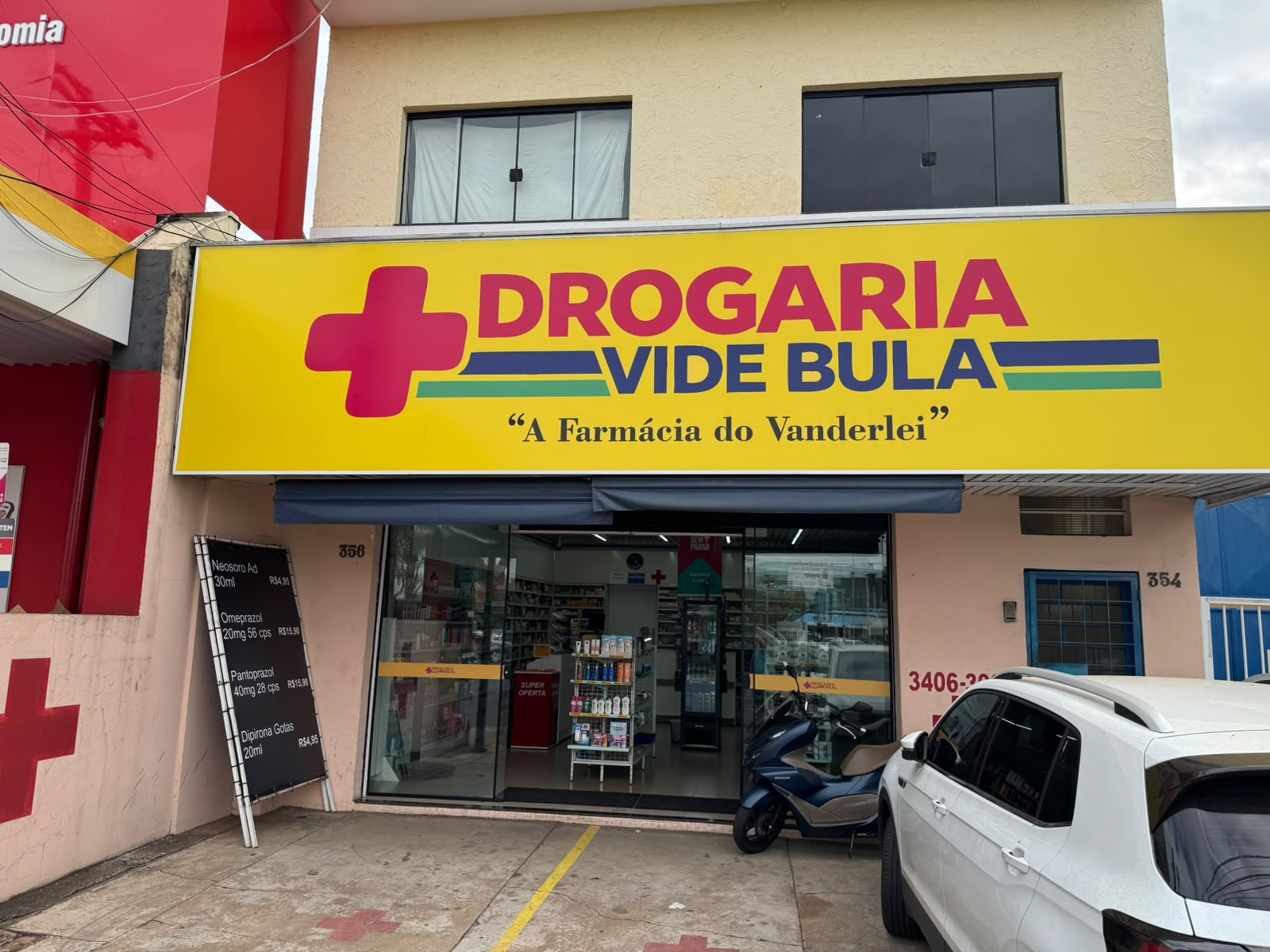 Fachada da Drogaria Vide Bula